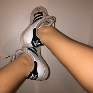 Adidas superstars